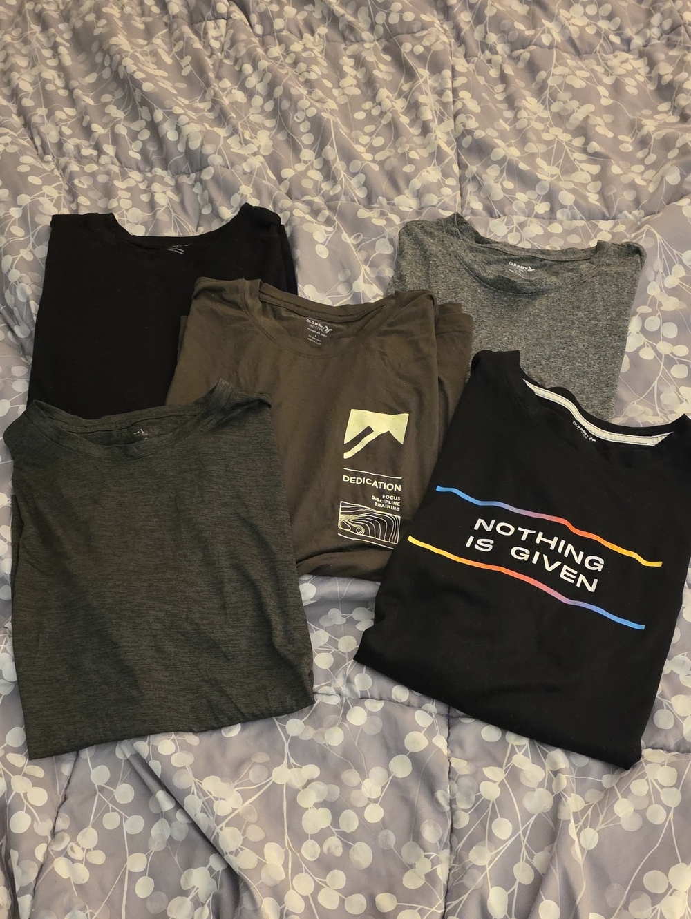 Bundle Of Menss Old Navy Actove Tshirts